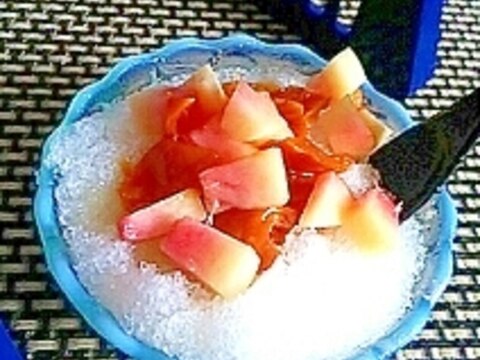夏の大人の楽しみ、桃とアプリコットの日本酒かき氷